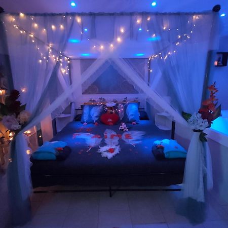 Loft avec Baignoire SPA LÉcrin Romantique Ochancourt Exterior foto