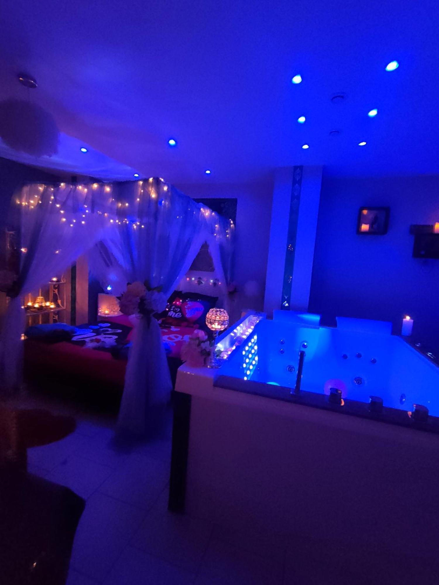 Loft avec Baignoire SPA LÉcrin Romantique Ochancourt Exterior foto